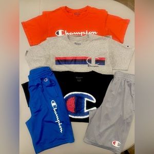 Men’s size small Champion short and t-shirt bundle.